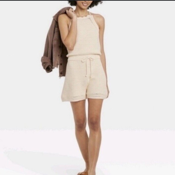 Universal Thread Crochet Romper in size large - Picture 3 of 9